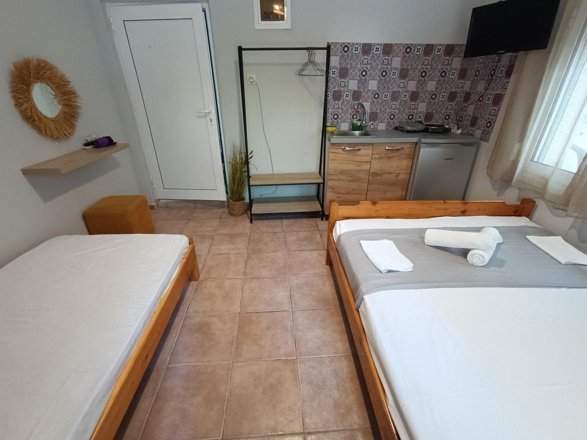 Salvino Rooms Paralía Екстериор снимка